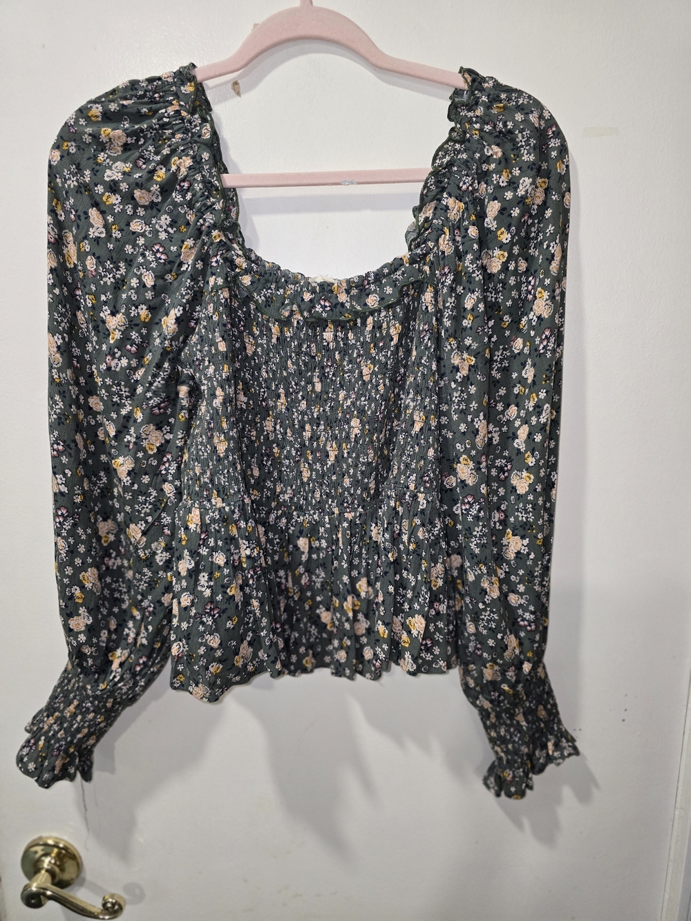 Smocked Floral Long-Sleeve Top - Dark Green